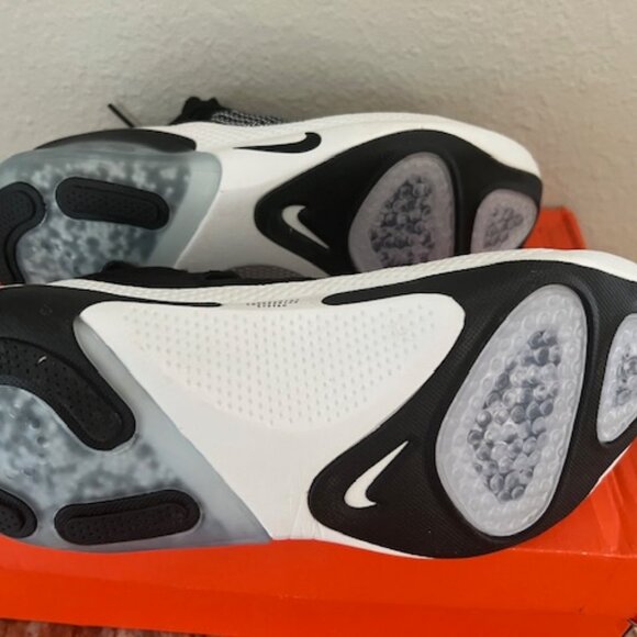 Size 7 - Nike Joyride Run Flyknit Oreo main image 4